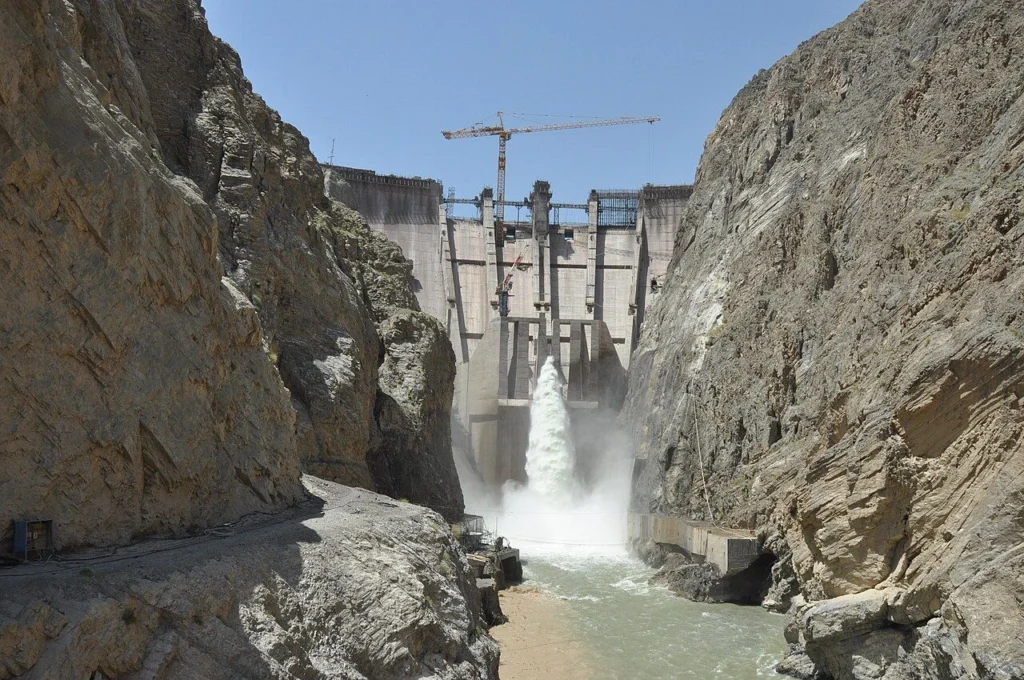 A photo depicting low flow at the gomal zam dam due to poor sediment management. 