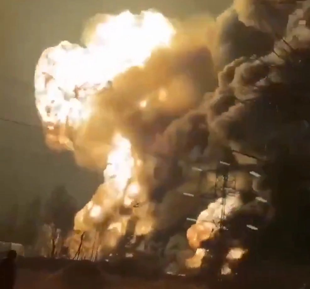 Workers fleeing after a massive explosion at Russia's Ryazan Refinery subsequent to a Ukrainian drone attack on January 24, 2025
