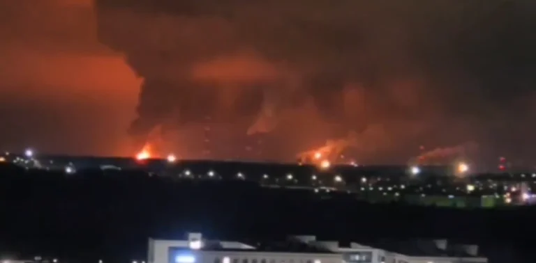 A photo of the Ryazan oil refinery on fire after some explosions.