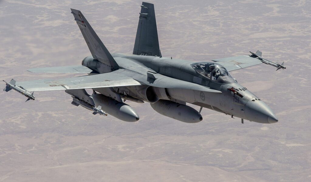 A Canadian Air Force CF-18 over Iraq in 2015e