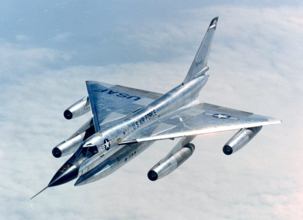 A photo of the B-58 Hustler mid-flight