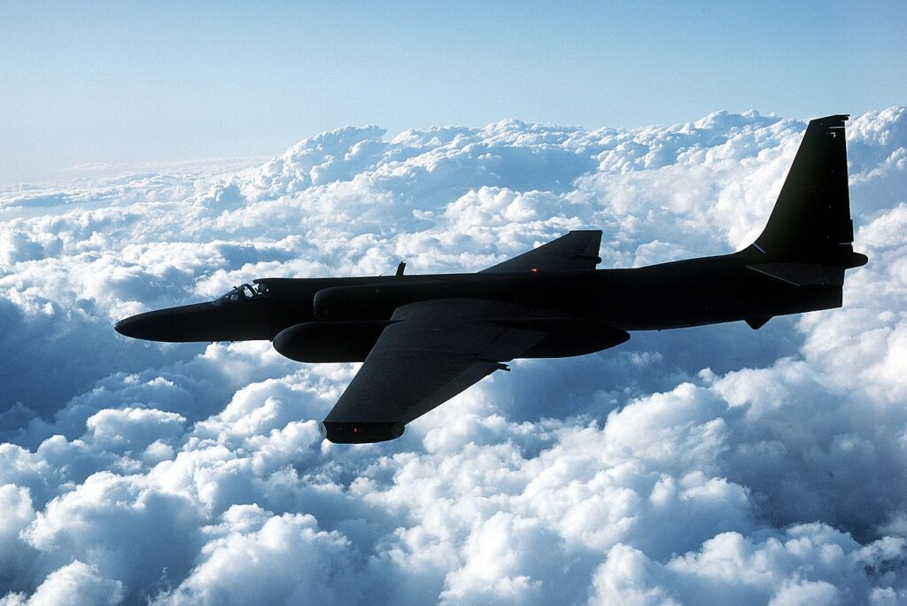 A photo of the U-2 Dragon Lady mid-flight. By United States Department of the Air Force - Defense Visual Information Center (1998). A DoD CD-Rom Image Collection: Best of the US Air Force. [1][2], Public Domain, https://commons.wikimedia.org/w/index.php?curid=55114